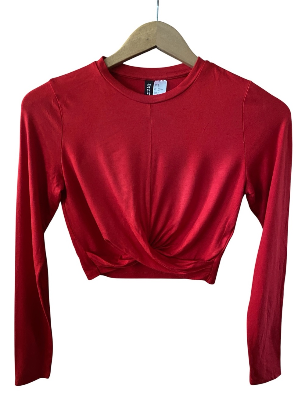 H&M Divided Red Long-Sleeve Twist-Front Crop Top